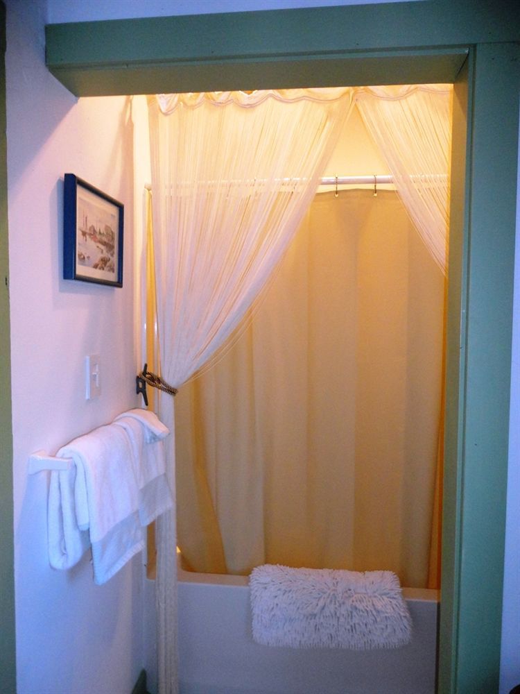 The Captain'S Stay (Adults Only) New Bern Exterior photo